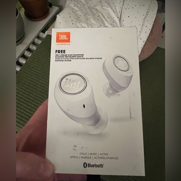 JBL Other - JBL Wireless Earbuds